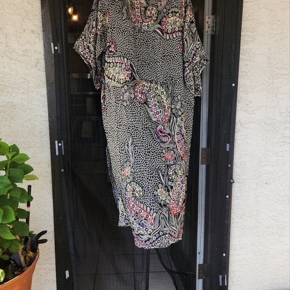 RAJ RHEA BLACK MULTI THCIK STITCH EMBROIDERED DUSTER - Picture 5 of 6